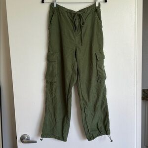 UT Green Cargo Pants